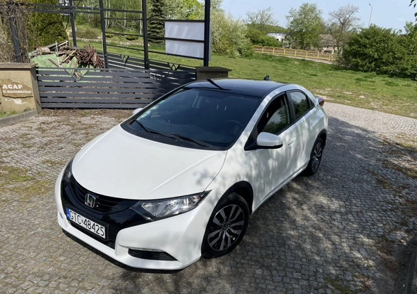 Honda Civic cena 39900 przebieg: 234000, rok produkcji 2015 z Tczew małe 704